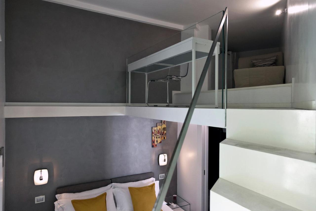 Elegant Apartment At Chiaia By Wonderful Italy Nápoly Kültér fotó