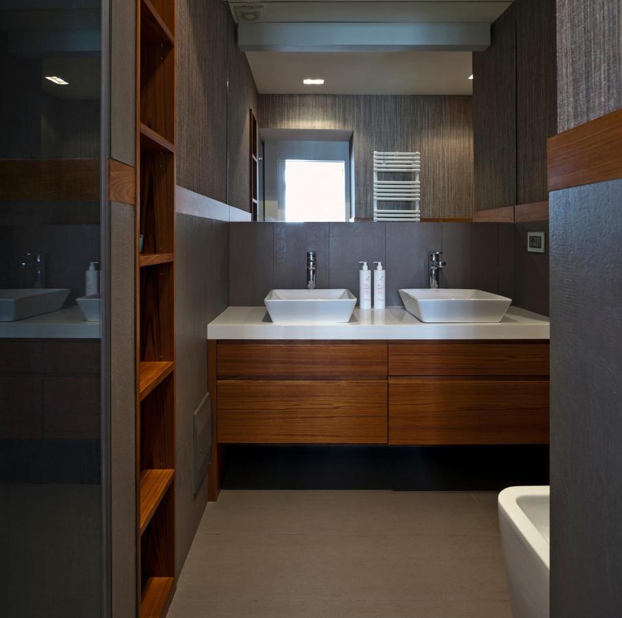 Elegant Apartment At Chiaia By Wonderful Italy Nápoly Kültér fotó
